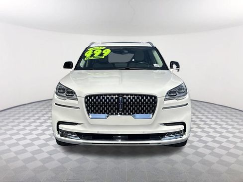 Used 2023 Lincoln Aviator Black Label Grand Touring AWD/4WD image 2