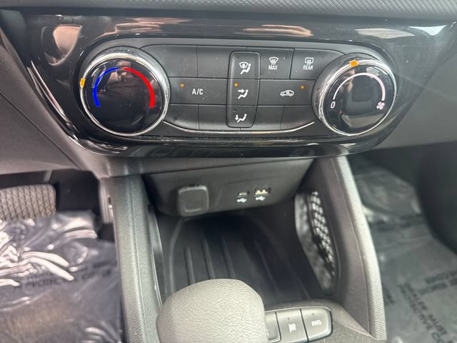 Used 2025 Chevrolet TrailBlazer LT AWD/4WD image 21