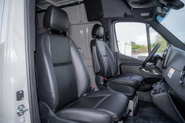 Used 2026 Mercedes-Benz Sprinter 2500 image 22