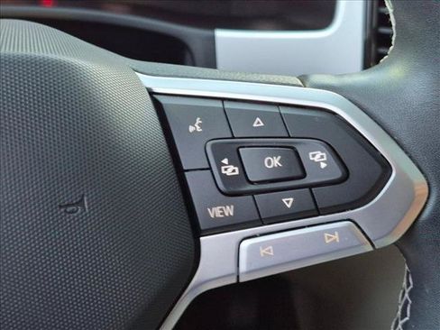 Used 2022 Volkswagen Atlas SE w/ Panoramic Sunroof Package AWD/4WD image 16