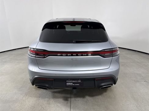 Certified 2025 Porsche Macan image 6