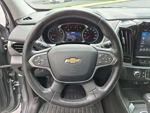 Used 2020 Chevrolet Traverse LT w/ LT Premium Package AWD/4WD image 15