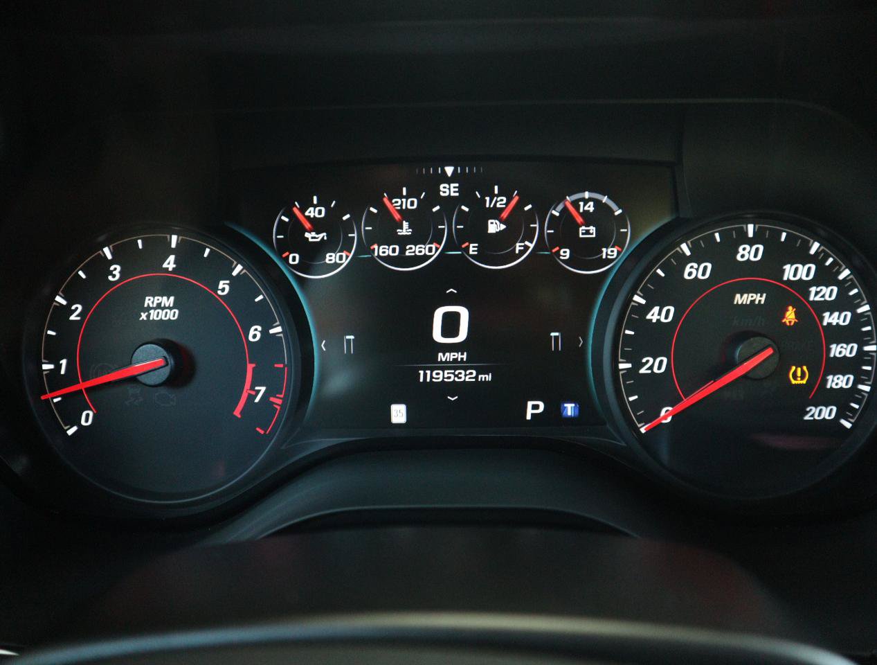 Used 2018 Chevrolet Camaro SS RWD image 27