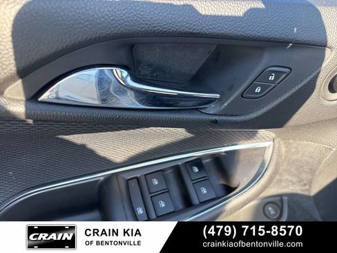 Used 2017 Chevrolet Cruze LS FWD image 6