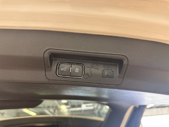 Used 2023 Ford Explorer XLT w/ Equipment Group 202A AWD/4WD image 30