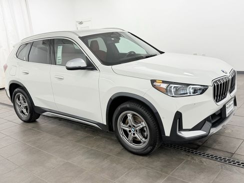 Used 2023 BMW X1 xDrive28i w/ Convenience Package AWD/4WD image 6