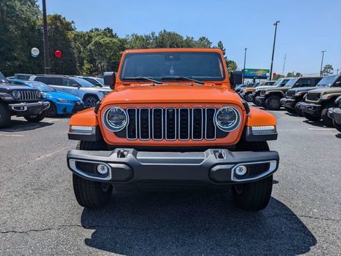 New 2025 Jeep Wrangler Unlimited Sahara w/ Safety Group AWD/4WD image 9
