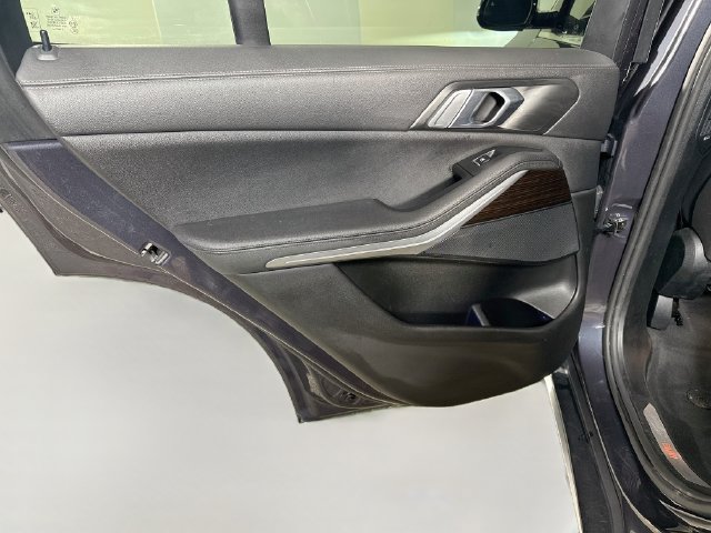 Used 2019 BMW X5 xDrive40i w/ Premium Package 2 AWD/4WD image 25