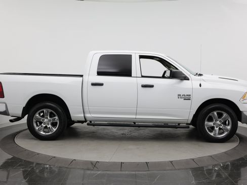 Used 2022 RAM 1500 Tradesman w/ Chrome Appearance Group AWD/4WD image 8