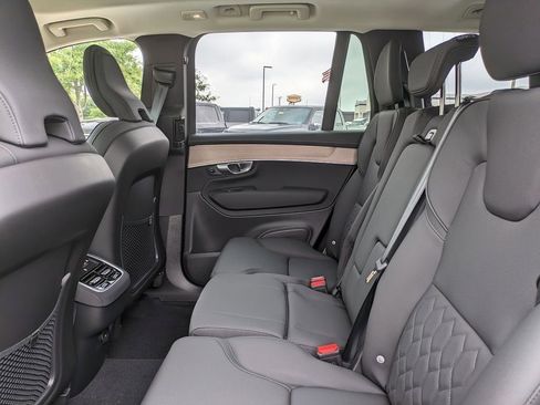 New 2026 Volvo XC90 B6 Plus w/ Protection Package Premier AWD/4WD image 13