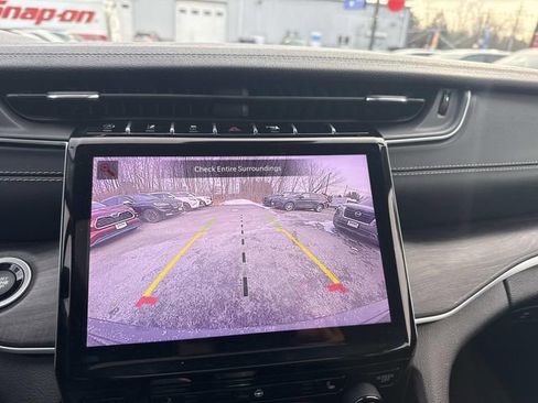 Used 2022 Jeep Grand Cherokee Limited image 28