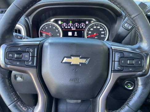 Used 2020 Chevrolet Silverado 1500 High Country w/ Technology Package AWD/4WD image 23