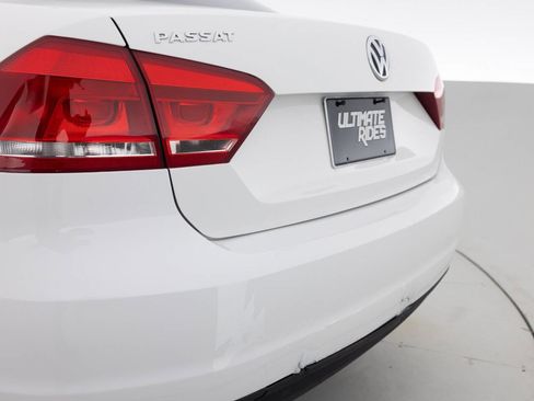 Used 2012 Volkswagen Passat 2.5 S image 15