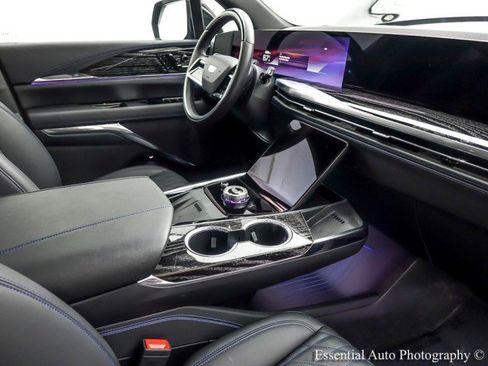 Used 2025 Cadillac Escalade IQ Luxury 1 image 36