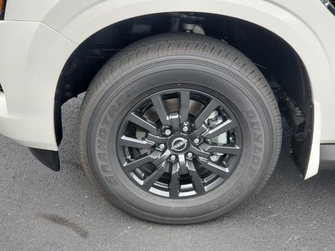 New 2026 Nissan Armada SV image 9