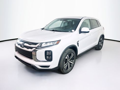 Used 2025 Mitsubishi Outlander Sport ES AWD/4WD image 3