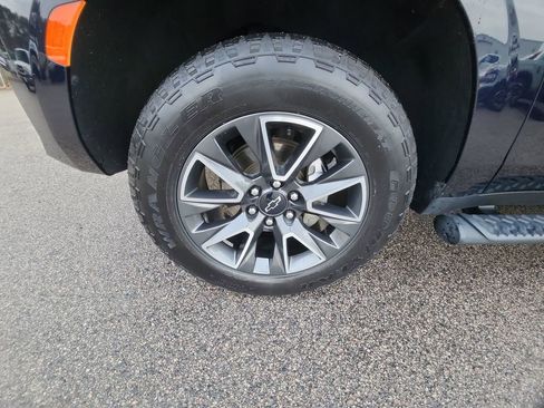 Used 2021 Chevrolet Tahoe Z71 image 38