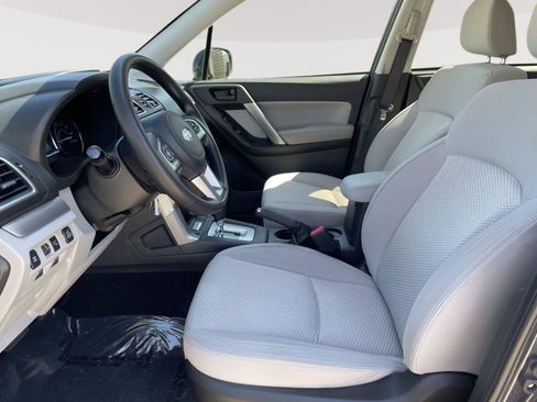Used 2017 Subaru Forester 2.5i Premium AWD/4WD image 23
