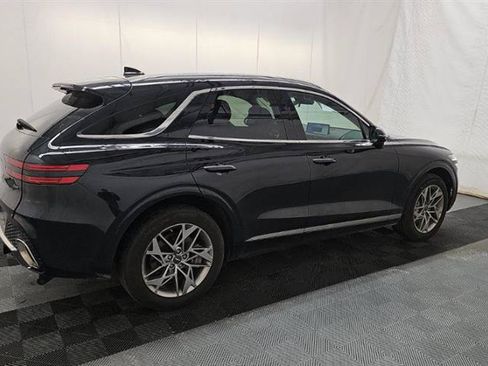 Used 2025 Genesis GV70 2.5T AWD/4WD image 4