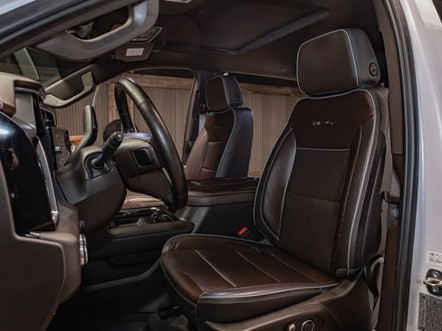 Used 2024 GMC Sierra 2500 Denali w/ Denali Reserve Package image 19