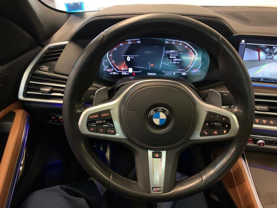 Used 2022 BMW X6 xDrive40i w/ M Sport Package AWD/4WD image 11