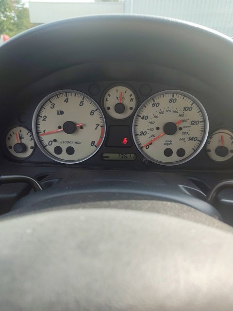 Used 2003 MAZDA MX-5 Miata RWD image 10