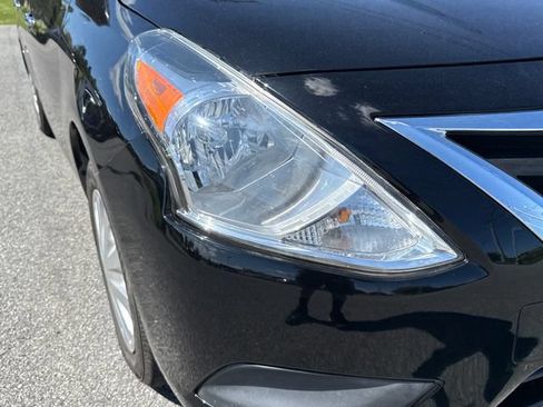 Used 2019 Nissan Versa SV FWD image 12