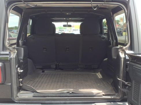 Used 2020 Jeep Wrangler Unlimited Sport AWD/4WD image 8