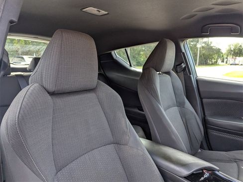 Certified 2019 Toyota C-HR XLE image 15