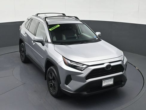Used 2024 Toyota RAV4 XLE w/ Convenience Package AWD/4WD image 29