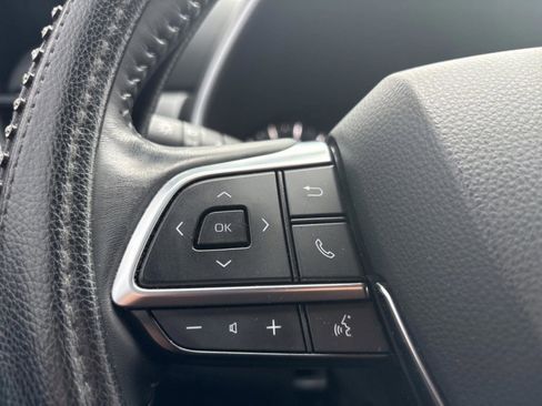 Used 2021 Toyota Highlander XSE image 12