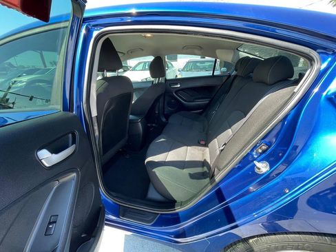 Used 2018 Kia Forte LX FWD image 5