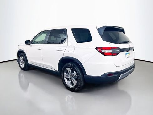 Used 2025 Honda Pilot EX-L image 7