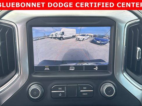 Used 2022 Chevrolet Silverado 2500 LT w/ Convenience Package image 18