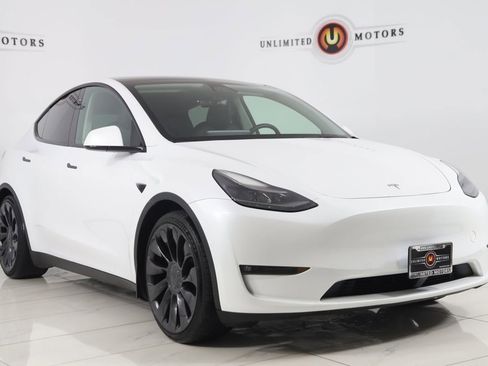 Used 2022 Tesla Model Y Performance image 23