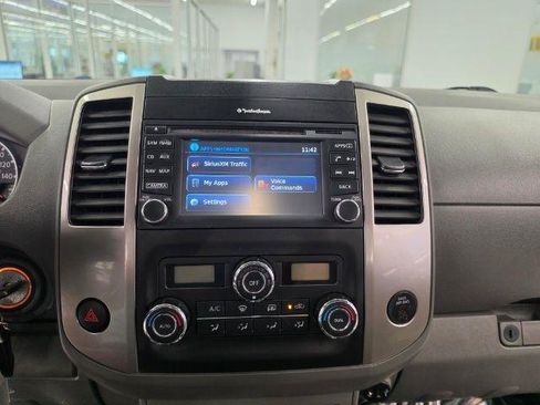 Used 2019 Nissan Frontier SL AWD/4WD image 23