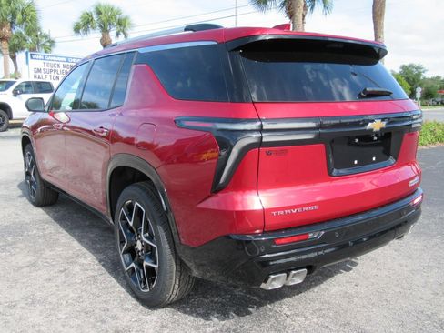 New 2026 Chevrolet Traverse High Country FWD image 7