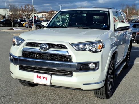 Used 2019 Toyota 4Runner Limited image 10