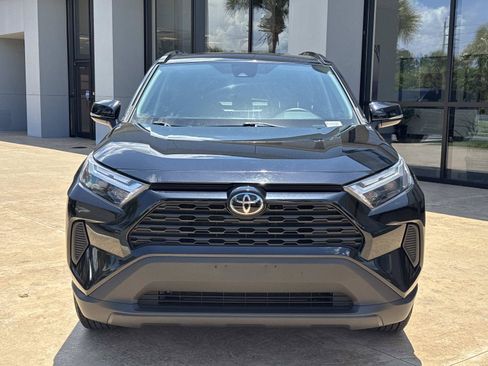 Used 2024 Toyota RAV4 XLE FWD image 8