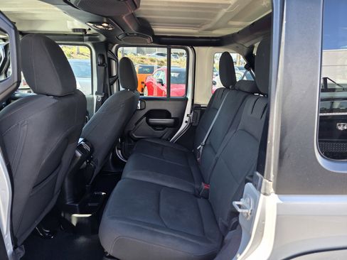 Certified 2023 Jeep Wrangler Unlimited image 12