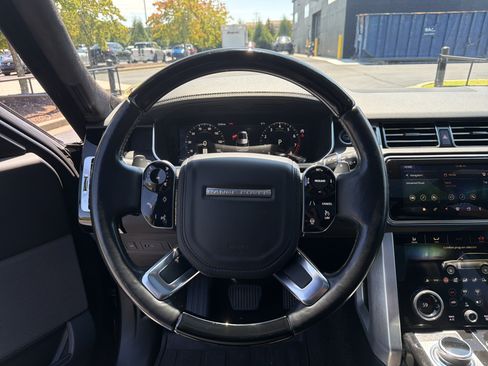Used 2020 Land Rover Range Rover HSE AWD/4WD image 17