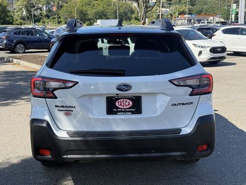 Certified 2023 Subaru Outback Onyx Edition image 7