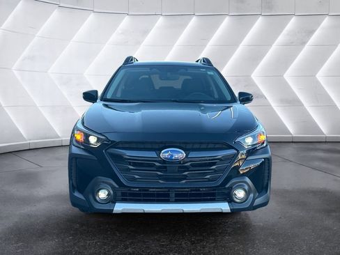Used 2025 Subaru Outback Limited image 2