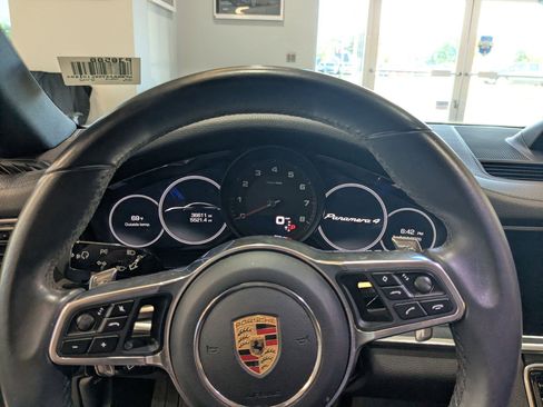 Used 2019 Porsche Panamera 4 AWD/4WD image 11