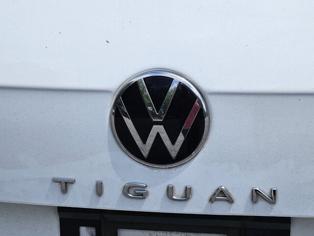 Certified 2024 Volkswagen Tiguan SE AWD/4WD image 29