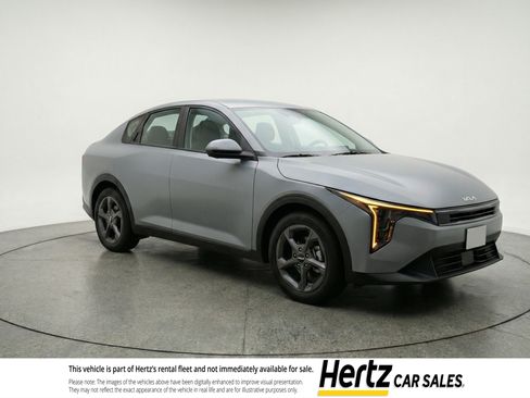 Used 2025 Kia K4 FWD image 1