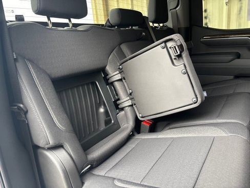 New 2025 GMC Sierra 1500 Elevation image 44