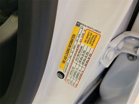 New 2026 GMC Terrain AT4 w/ Convenience Package III image 17