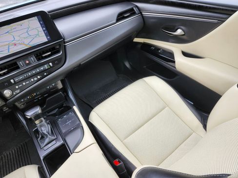 Used 2022 Lexus ES 250 w/ Premium Package image 15