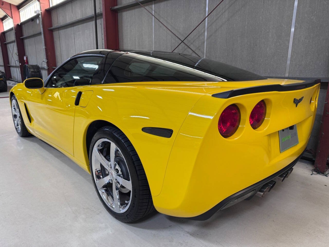 Used 2008 Chevrolet Corvette Coupe w/ Preferred Equipment Group RWD image 8